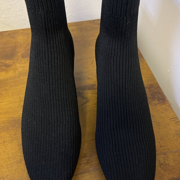 NEW Everlane Chelsea Black Ribbed Knit Ankle Boots Block Heels 9 - Picture 6 of 11